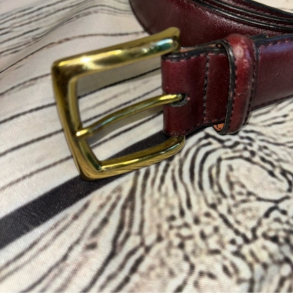 Lands’ End Men’s Dark Burgundy Leather Belt Size 40 - Picture 2 of 7